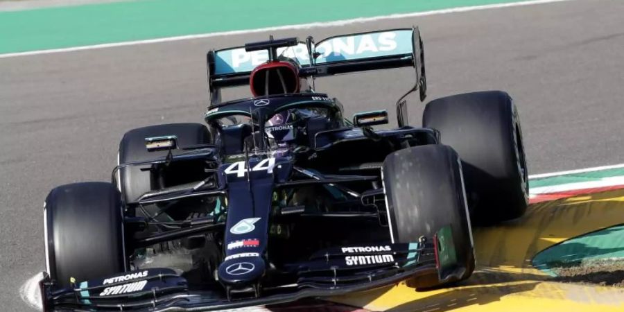 Lewis Hamilton fuhr die Bestzeit im Training. Foto: Luca Bruno/AP Pool/dpa