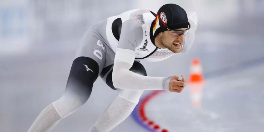 Joel Dufter hat beim Weltcup in Heerenveen erneut überzeugt. Foto: Peter Dejong/AP/dpa