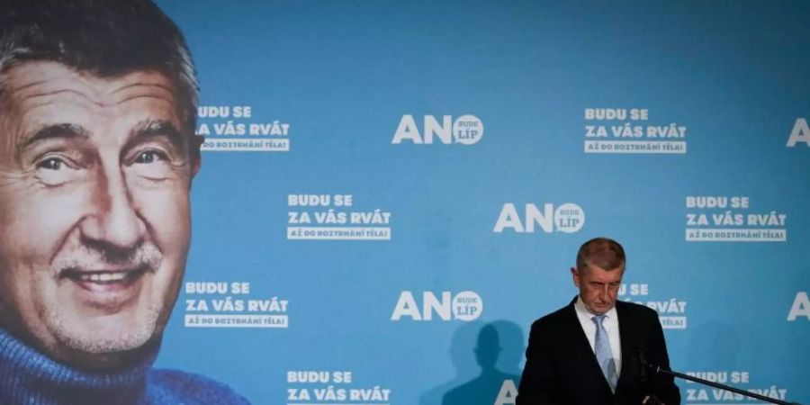 Obwohl Andrej Babis eine Wahlniederlage zugab, könnte er den Regierungsauftrag erhalten. Foto: Petr David Josek/AP/dpa