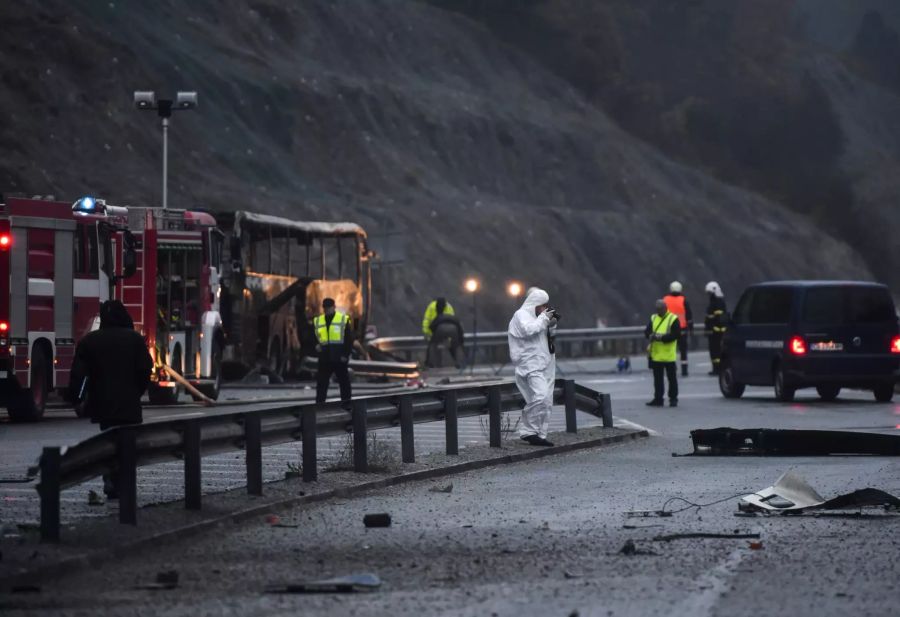 At least 45 people killed in bus fire on highway in Bulgaria