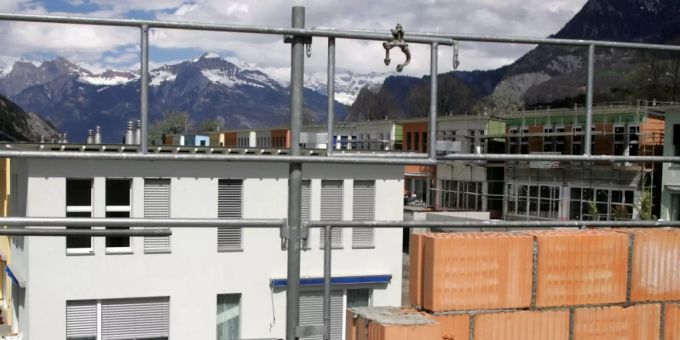 Vor allem in touristischen Gemeinden und in der Ostschweiz haben sich die Preise für Eigenheime stark verteuert. (Archivbild) Vor allem in touristischen Gemeinden und in der Ostschweiz haben sich die Preise für Eigenheime stark verteuert. (Archivbild)