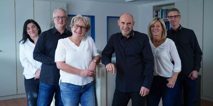 Das Team der ARGOS Audit & Tax AG in Pratteln (v.l.): Lütfiye Kelbas, Philippe Booz, Sabine Bitterli, David Biedert, Andrea Odermatt und Michel Schnurrenberger. ARGOS Audit & Tax AG Pratteln