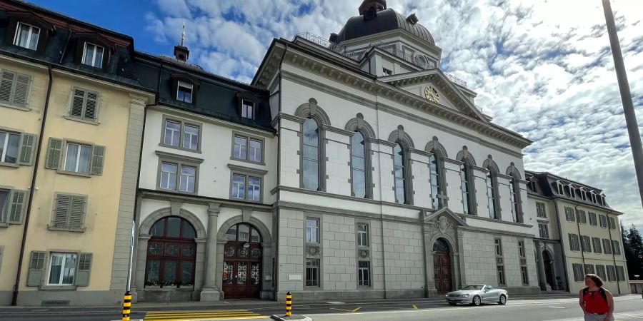 Hauptstrasse Menzingen.