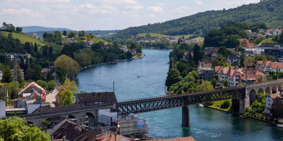 Aussicht über Schaffhausen bis zum Feuerthal.