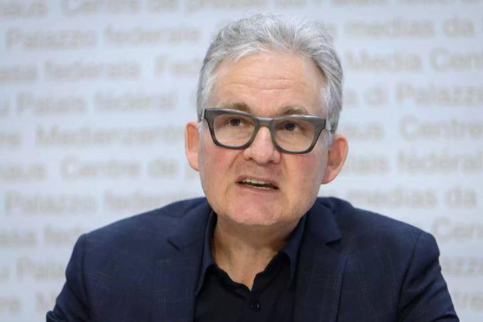 Alain Di Gallo, Direktor der Universitären Psychiatrischen Klinik für Kinder und Jugendliche und Mitglied der Taskforce des Bundes, spricht an einem Point de Presse zu Covid 19, am Dienstag, 21. September 2021. Alain Di Gallo Kinderärzte