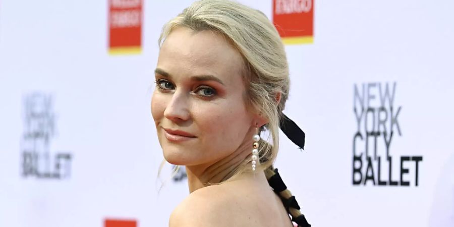 ARCHIV - Die Schauspielerin Diane Kruger spricht mit ihrer dreijährigen Tochter viel Deutsch. Foto: Evan Agostini/Invision via AP/dpa