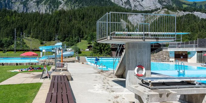 Das Schwimmbad Kandersteg. Das Schwimmbad Kandersteg.