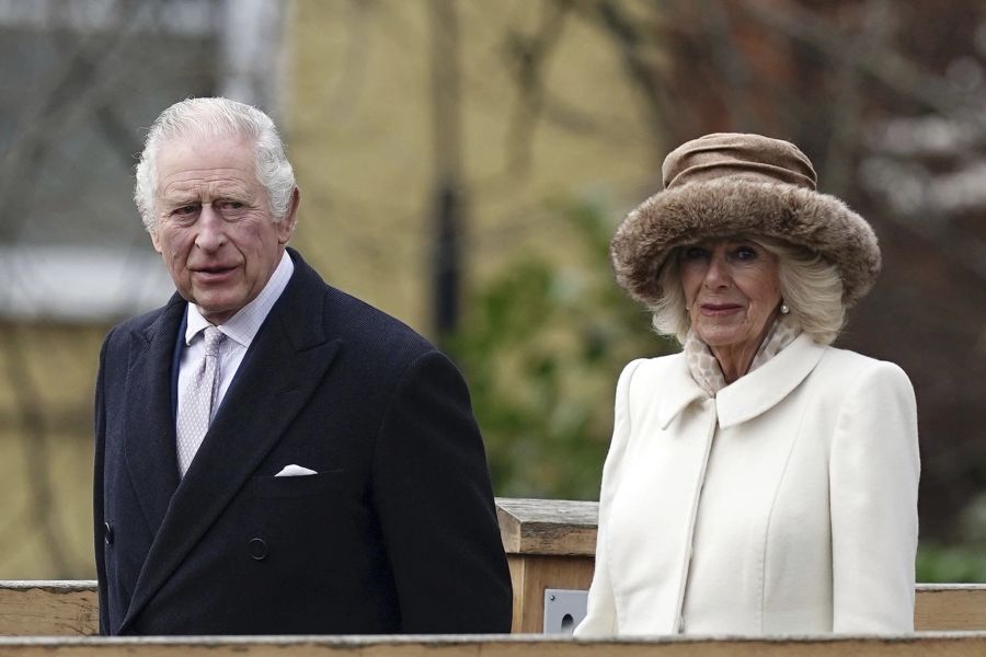 King Charles und Camilla haben bereits erste Einladungen verschickt.