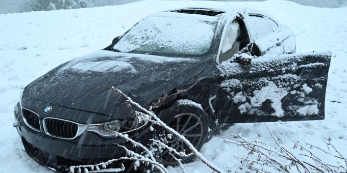 Mühlrüti SG: Drei Personen bei Unfall verletzt. Mühlrüti SG Unfall