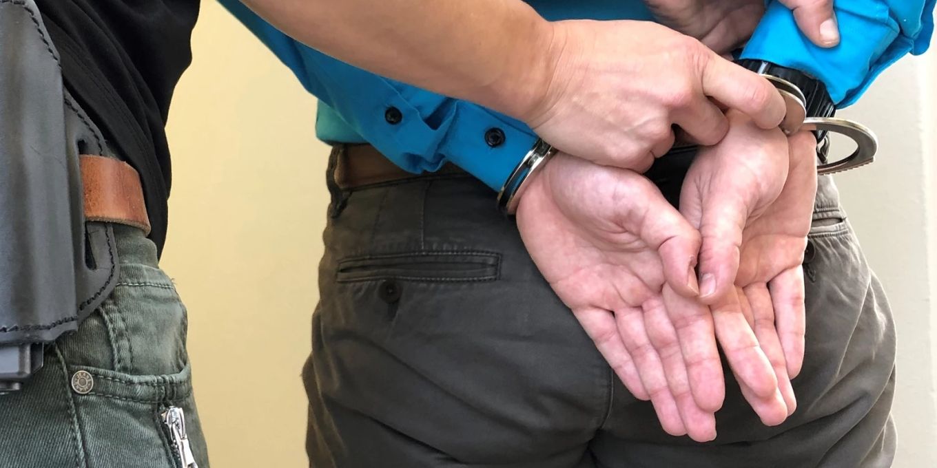 Chur GR: Vermummter Mann überfällt Tankstellenshop – festgenommen | Nau.ch