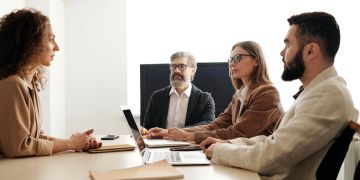 Bewerbung Interesse Gespräch antworten
