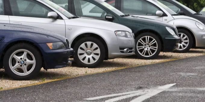 Der Schweizer Automarkt ist 2022 stark geschrumpft. Schweizer Automarkt