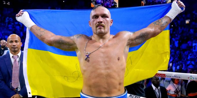 Fordert Tyson Fury heraus: Oleksandr Usyk. Fordert Tyson Fury heraus: Oleksandr Usyk.