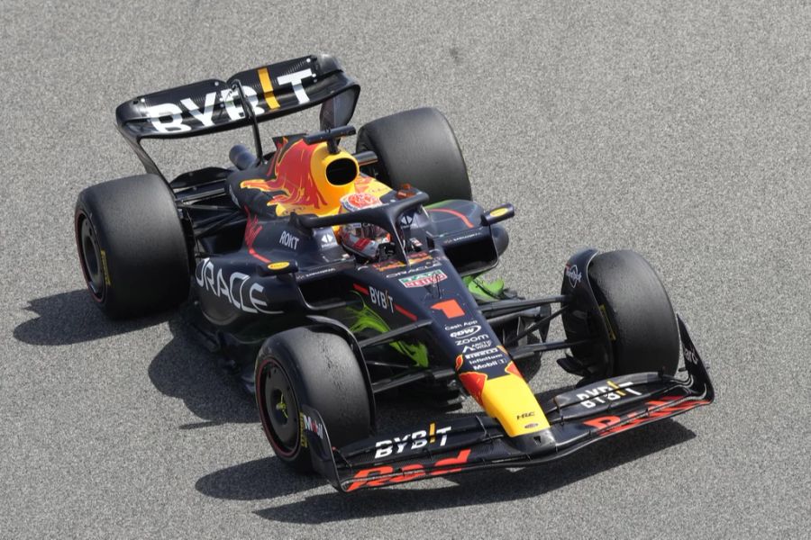 Max Verstappen (Red Bull) beim Vorsaison-Test der Formel 1 in Bahrain.