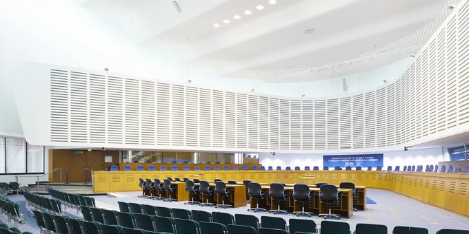 Die Grosse Kammer des Europäischen Gerichtshofs für Menschenrechte (EGMR) wird am Mittwoch die Klage des Vereins Klimaseniorinnen Schweiz prüfen. (Archivbild) Die Grosse Kammer des Europäischen Gerichtshofs für Menschenrechte (EGMR) wird am Mittwoch die Klage des Vereins Klimaseniorinnen Schweiz prüfen. (Archivbild)