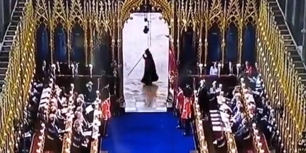 King Charles: Rennt da der Sensenmann bei Krönung durchs Bild?
