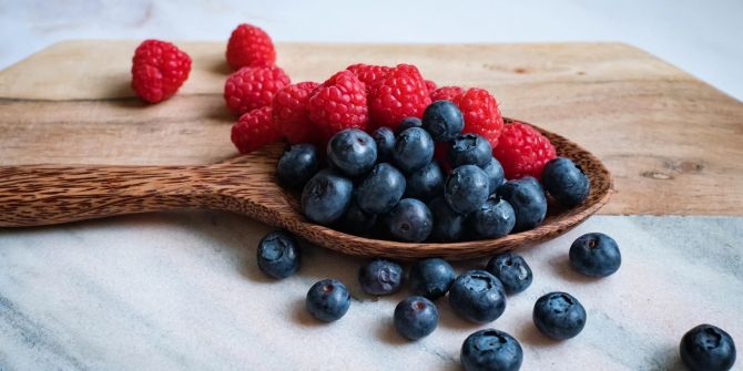 Juni Saison Beeren Schweiz