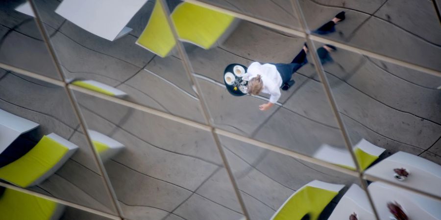 Wer einen Minijob hat und nicht jede Woche gleich viele Tage arbeitet, kann zur Berechnung des Urlaubsanspruchs die Arbeitstage pro Jahr heranziehen.