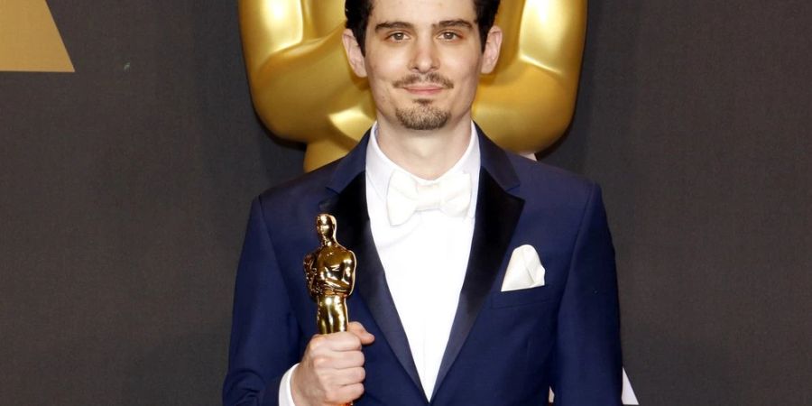 Hollywood-Wunderkind Damien Chazelle mit einem seiner Oscars.