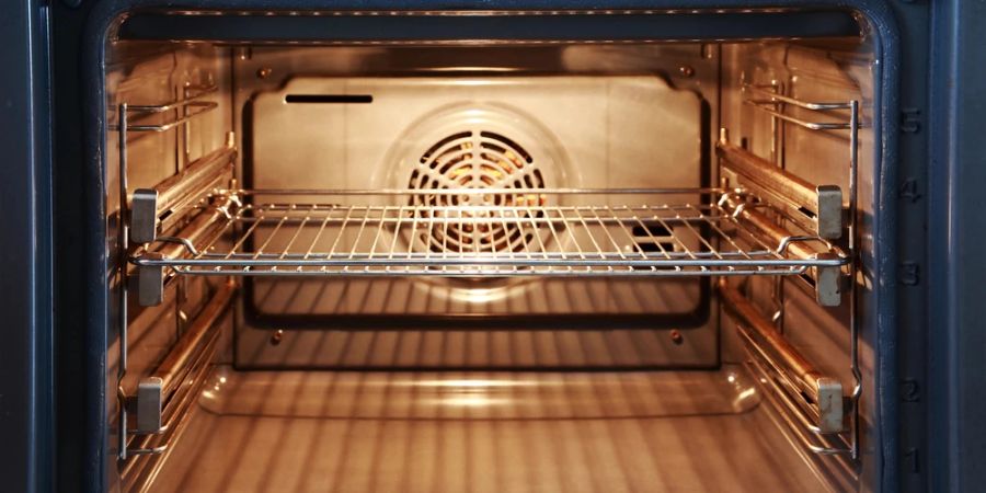 Backofen innen beleuchtet Umluft