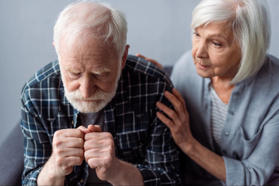 Alzheimer, alter Mann, alte Frau