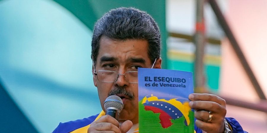 ARCHIV - Der von den USA gefangen genommene Ex-Staatschef von Venezuela, Nicolás Maduro. Foto: Matias Delacroix/AP/dpa/Archivbild