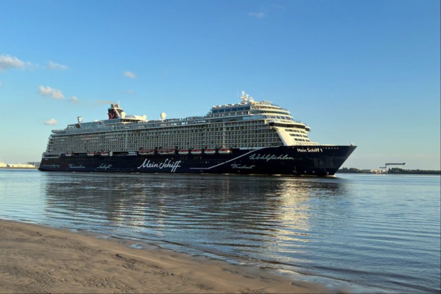 Die Mein Schiff 1 von TUI Cruises bietet Platz für knapp 2900 Passagiere und ist seit 2018 unterwegs. Bild: Facebook / Mein Schiff
