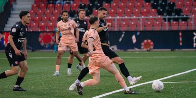Der FC Thun gewinnt auch bei Xamax und steht vor dem Aufstieg. FC Thun Xamax