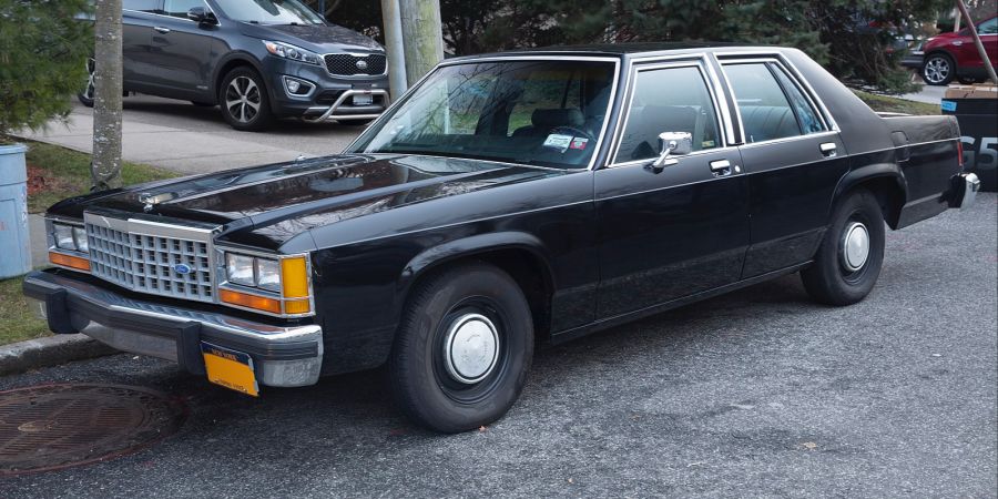 Ford LTD Crown Victori
