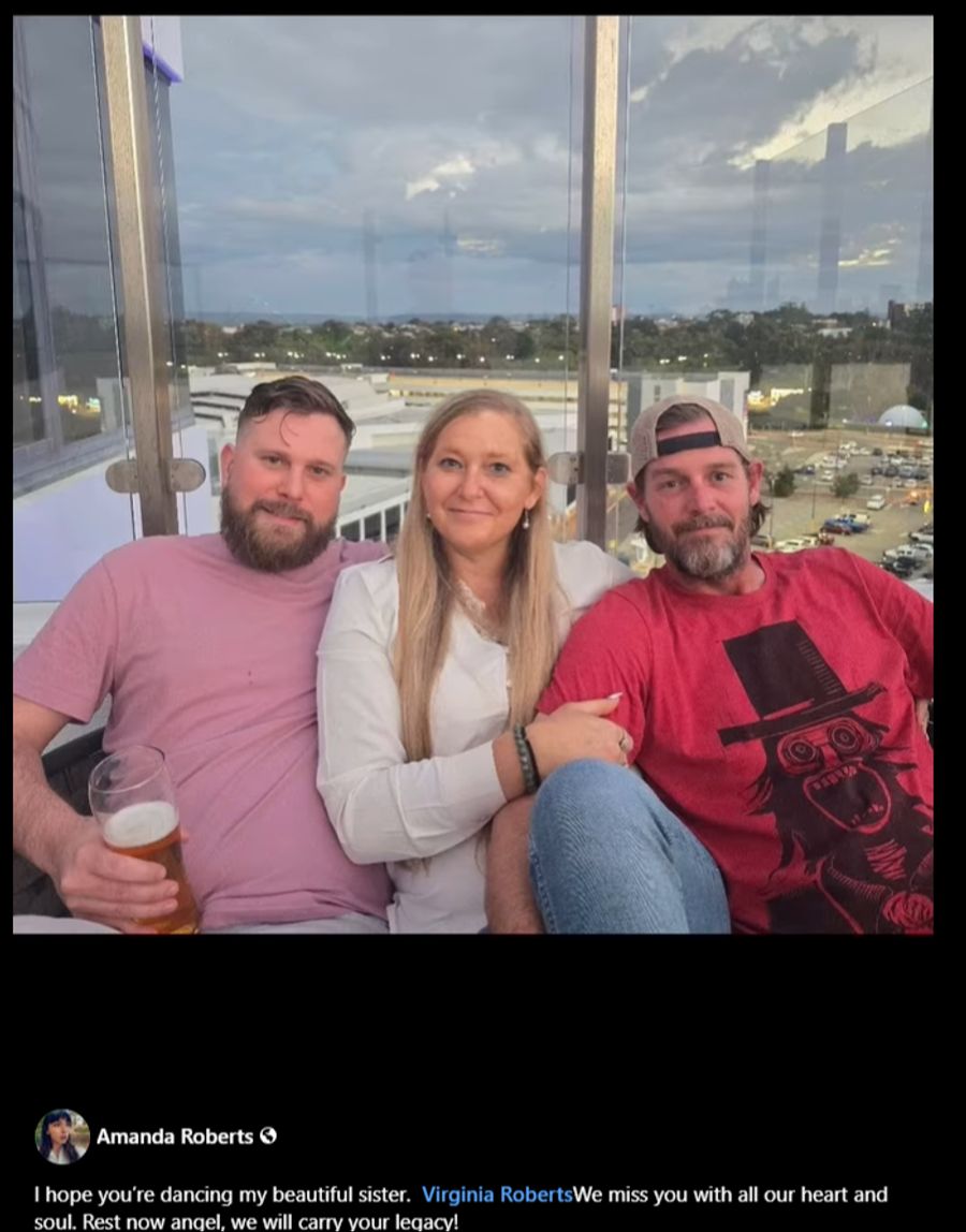 Ihr Bruder Sky Roberts (l.) hat nun ihre wohl letzte Notiz veröffentlicht.