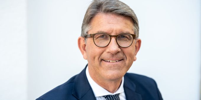 Nach seiner Nominierung zum neuen Kulturstaatsminister der Bundesregierung muss sich Wolfram Weimer viel Kritik anhören. (Archivbild) Wolfram Weimer