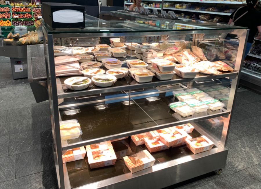 Hungrige Kundinnen und Kunden mit Takeaway-Menüs haben ein Problem.