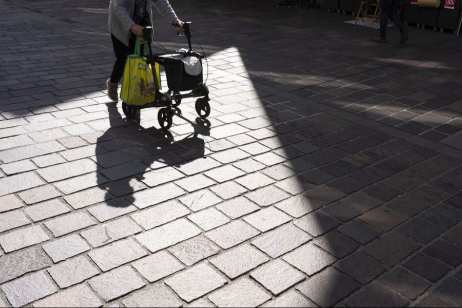 So darf nicht mit mehr als 6 Stundenkilometer gegangen werden. (Symbolbild)