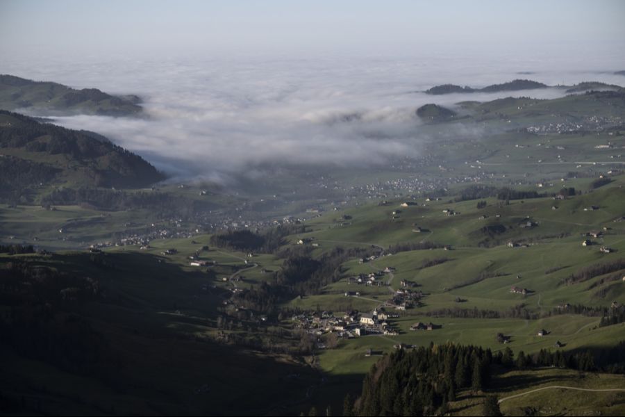 Auch am Samstag dürfte es noch einmal viel Sonne geben, sobald sich der Nebel verzogen hat.