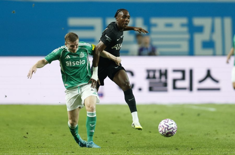 In der Vorbereitung unterlief den Briten aber ein grosses Missgeschick: Matt Targett wurde in Südkorea vergessen.