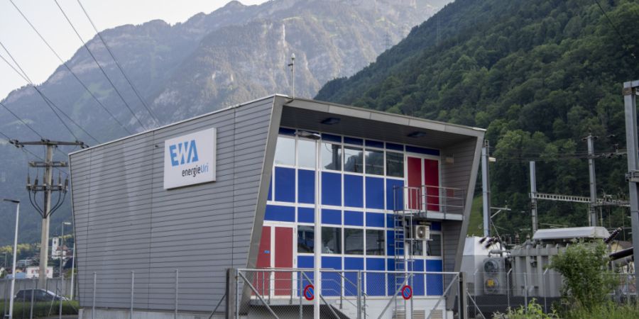 Die Energie-Uri-Gruppe betreibt unter anderem ein Kraftwerk in Flüelen. (Archivbild)