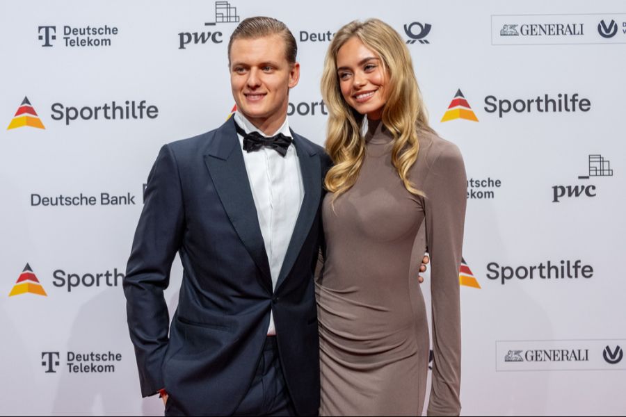 Von 2023 bis Anfang 2025 war Mick Schumacher (links) mit Hasanovic liiert.