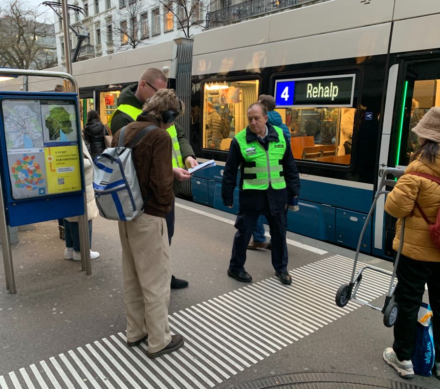 Die Transport-Guides sind an der Bahnhofstrasse gefragt.