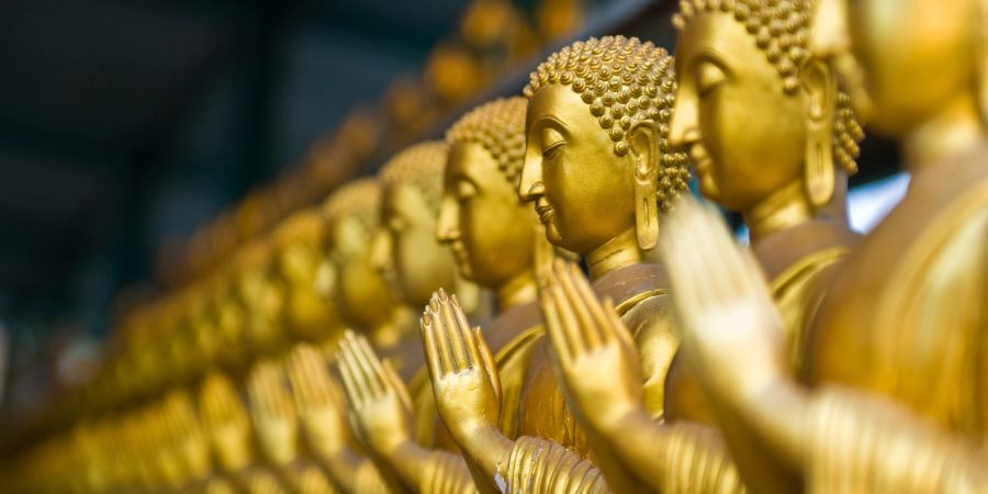 buddhistische figuren, gold, beten, statuen