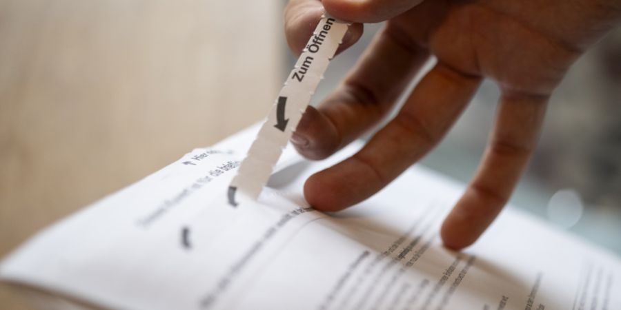 In den meisten Gemeinden des Kantons Luzern müssen Abstimmungscouverts frankiert werden. (Symbolbild)