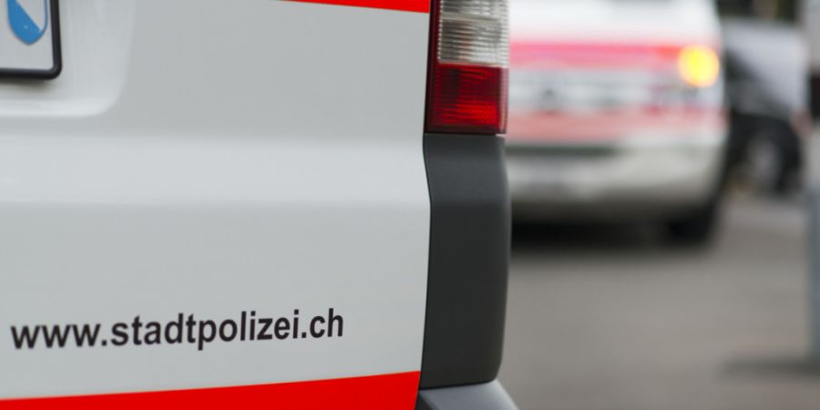 Wurde in Zürich-Altstetten auf ein Auto geschossen? Ein Passant meldete am Mittwoch mögliche Schüsse. Meldungen zu Verletzten liegen bisher nicht vor. (Symbolbild)
