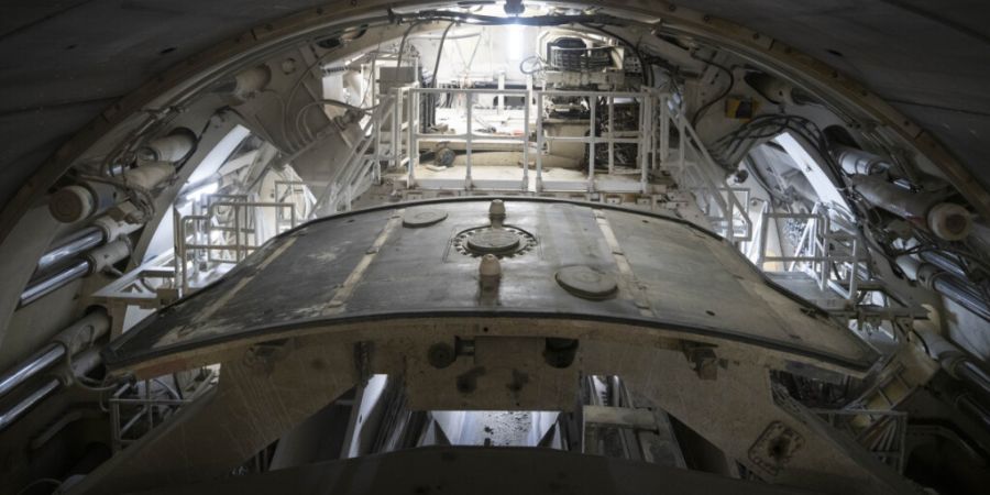 Die Tunnelbohrmaschine «Alessandra» hat schon fünfzig Prozent der Strecke gebohrt. (Archivbild)