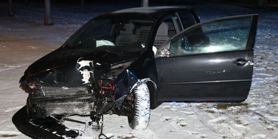 Ein medizinisches Problem dürfte der Auslöser eines Selbstunfalls in Wil SG gewesen sein.