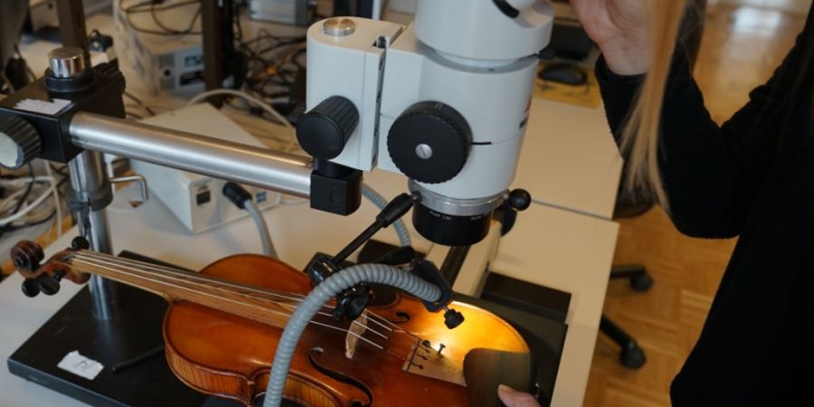 Die WSL untersucht in ihrem Jahrringlabor auch andere Geigen.