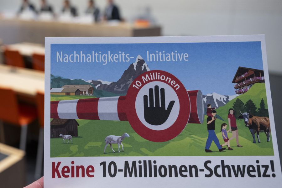 Am 14. Juni entscheidet die Schweiz über die SVP-Initiative, die die Bevölkerung auf 10 Millionen begrenzen will.