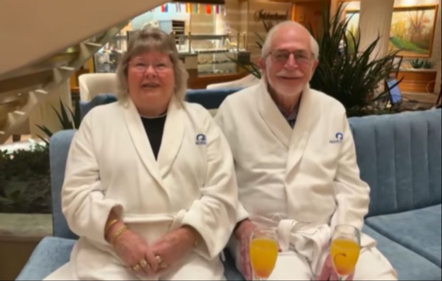 Das australische Ehepaar lebt seit über sechs Jahren auf einem Kreuzfahrtschiff.