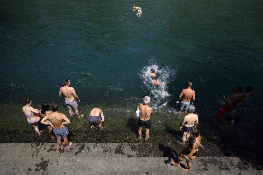 Beim Flussschwimmen in der Schweiz muss man vorsichtig sein.