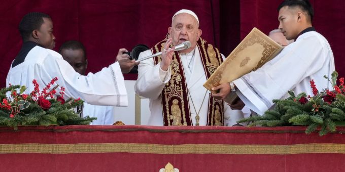 Der Papst spendete den Segen «Urbi et Orbi», also der Stadt und dem Erdkreis. Papst Vatikan