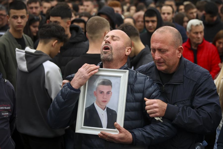 Bei den Opfern handelt es sich um junge Menschen zwischen 14 und 24 Jahren.