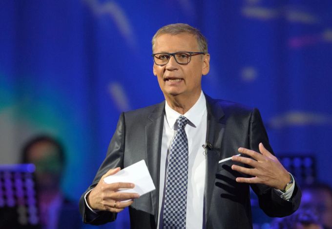 Neben der Sendung «Wer wird Millionär?» moderiert Günther Jauch noch weitere Formate im deutschen Fernsehen. (Symbolbild) wer wird millionär